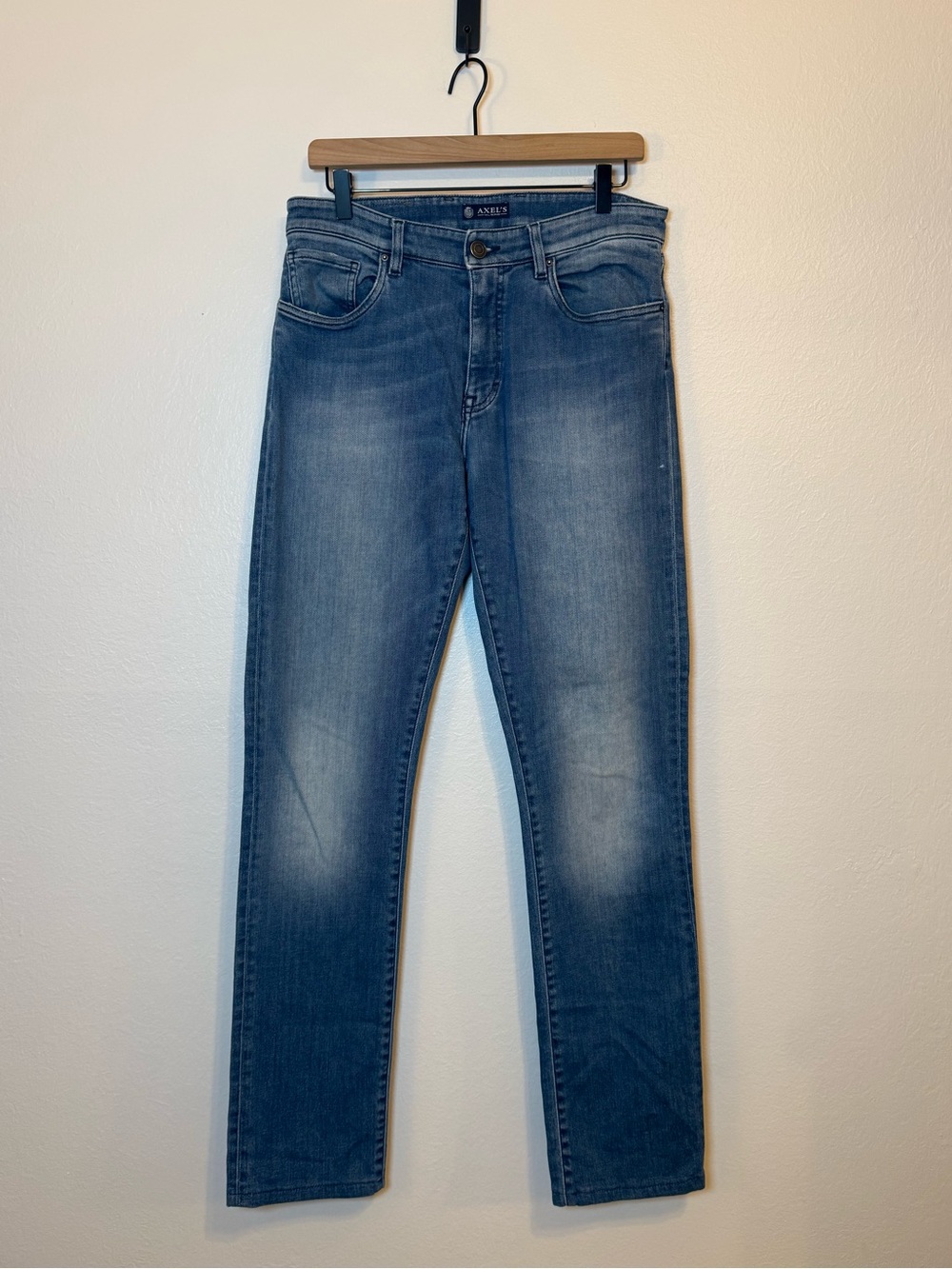 Axel's Vail Colorado Chicago 20 Slim Jeans